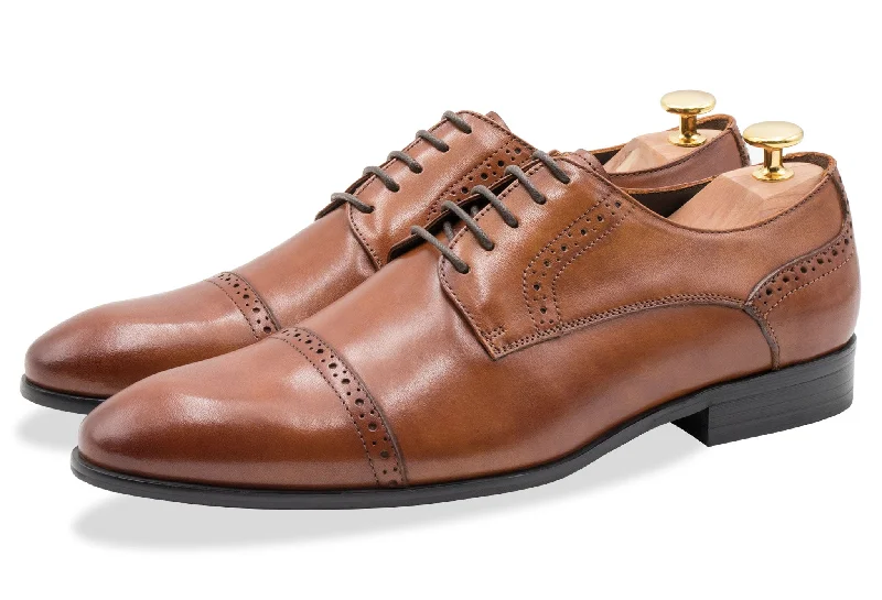 Estero Straight Cap Chestnut Derby