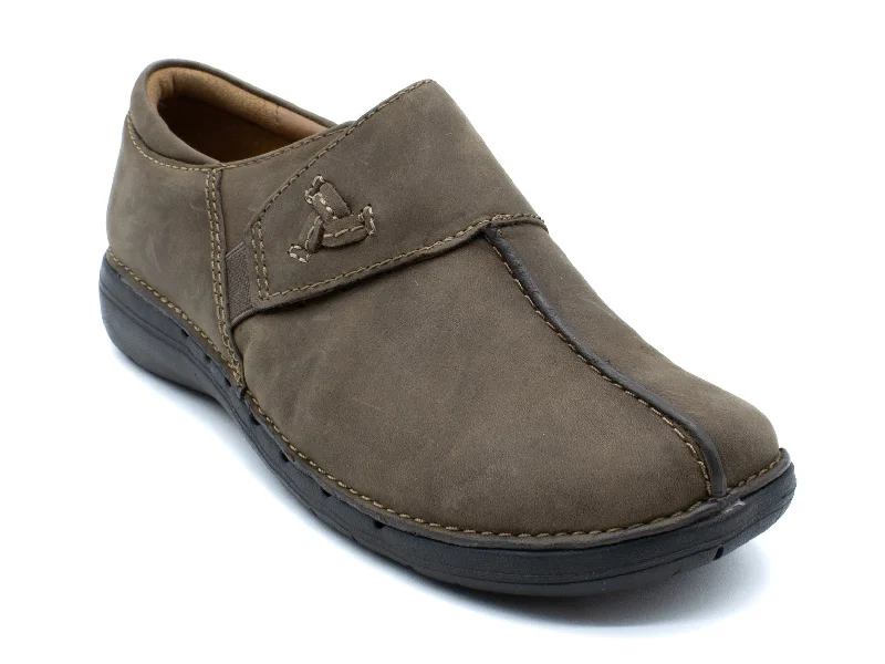 CLARKS Un Loop Ave